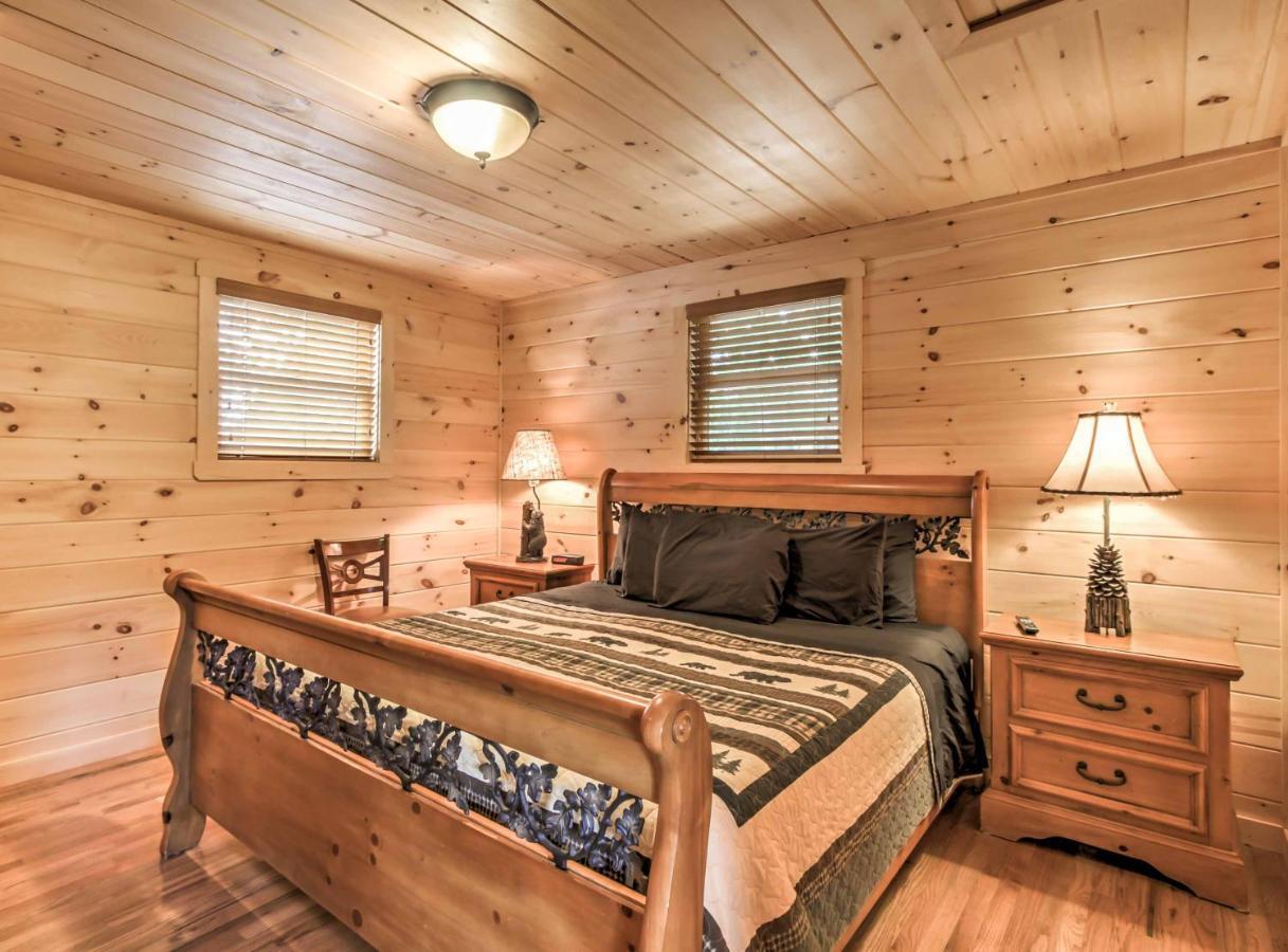Private Sevierville Cabin With Mountain Views And Loft Экстерьер фото